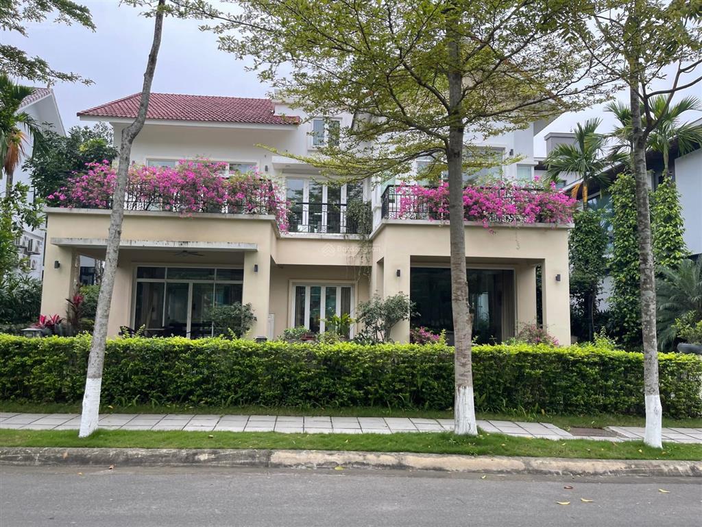 Chính chủ xanh villas khu c 225m2, gần club house, giá 16 tỷ
