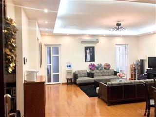 Cho thuê căn hộ chung cư 17 t5 tại trung hoà nhân chính. cầu giấy. dt 155m 3pn 3vs giá 15tr/t