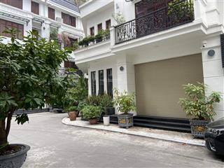 Cho thuê nhà liền kề tại nguyễn tuân, thanh xuân, hà nội. dt 75m x5 tầng thang máy. 45tr/th