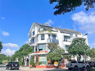 Chính chủ cần bán đất biệt thự gia hòa 200m2 giá 85tr /m2  0902 468 ***