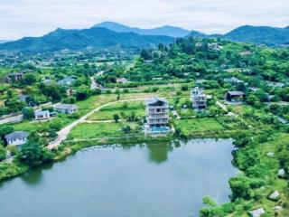 Biệt thự mặt hồ yên bài siêu đẹp