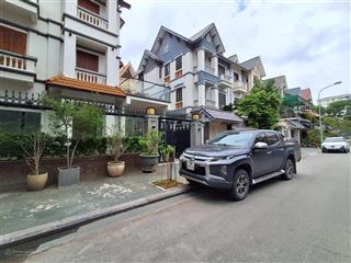 Đẹp  hiếm! bán biệt thự kđt việt hưng. đẳng cấp thượng lưu, dt 236m2, mt 13.5m. 63 tỷ