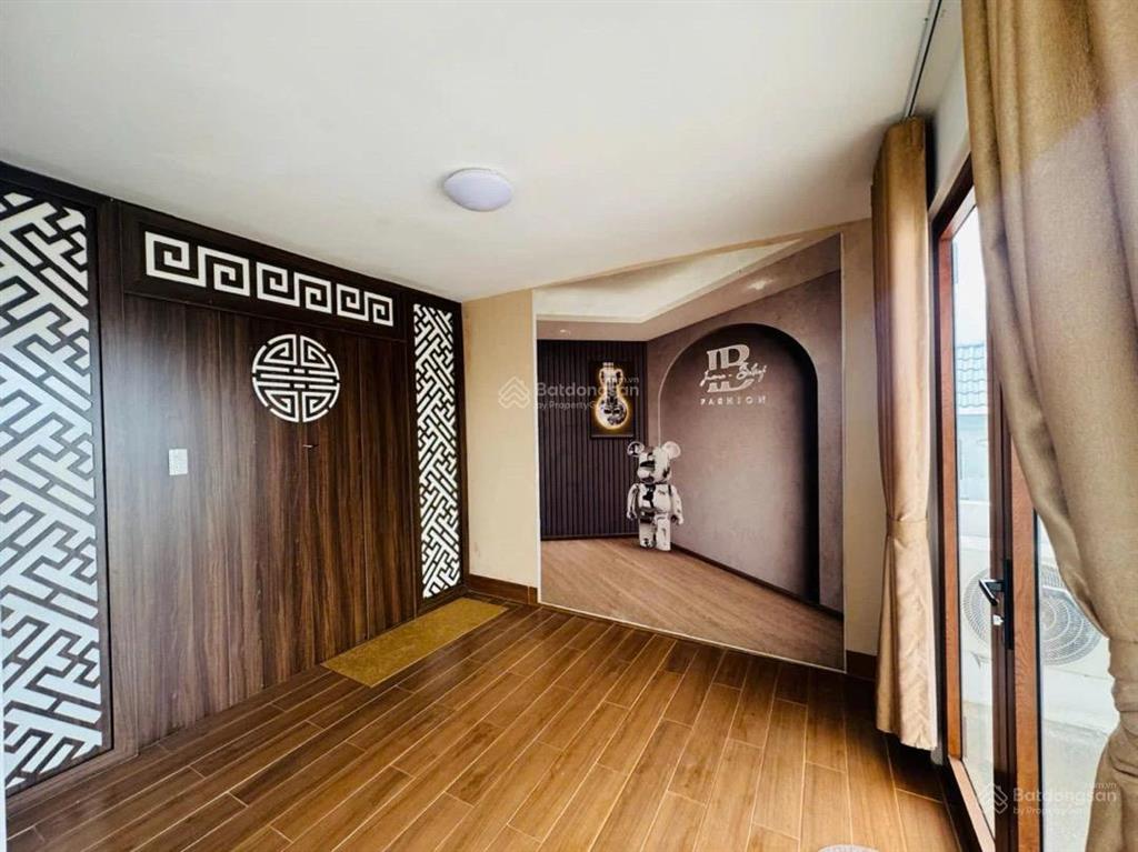 Nhà 2 mặt kiệt 68m2 full nội thất phòng ngủ view cực đẹp sát biển chỉ 4 tỷ x