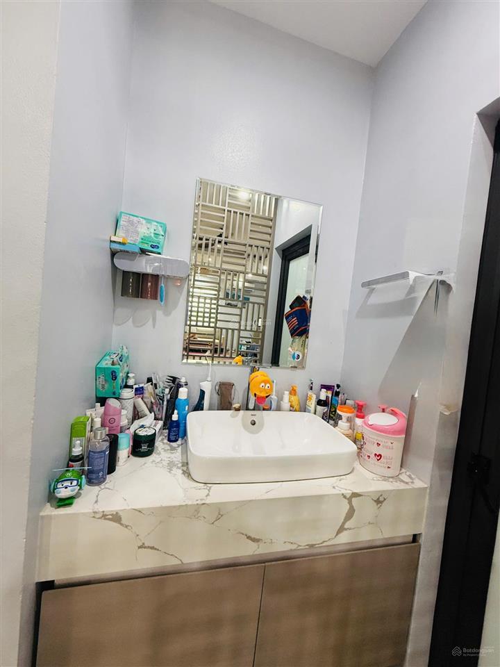 Bán gấp căn 2 phòng ngủ 49m2 đầy đủ nội thất giá chỉ 2,9 tỷ tại ruby city với tiện ích ngập tràn