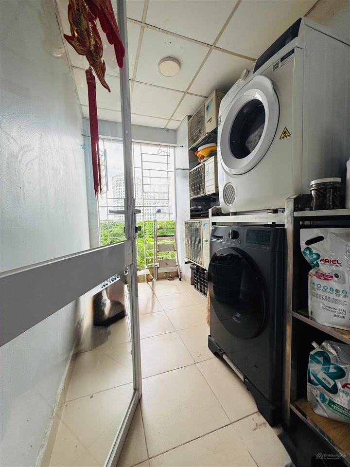 Bán gấp căn 2 phòng ngủ 49m2 đầy đủ nội thất giá chỉ 2,9 tỷ tại ruby city với tiện ích ngập tràn