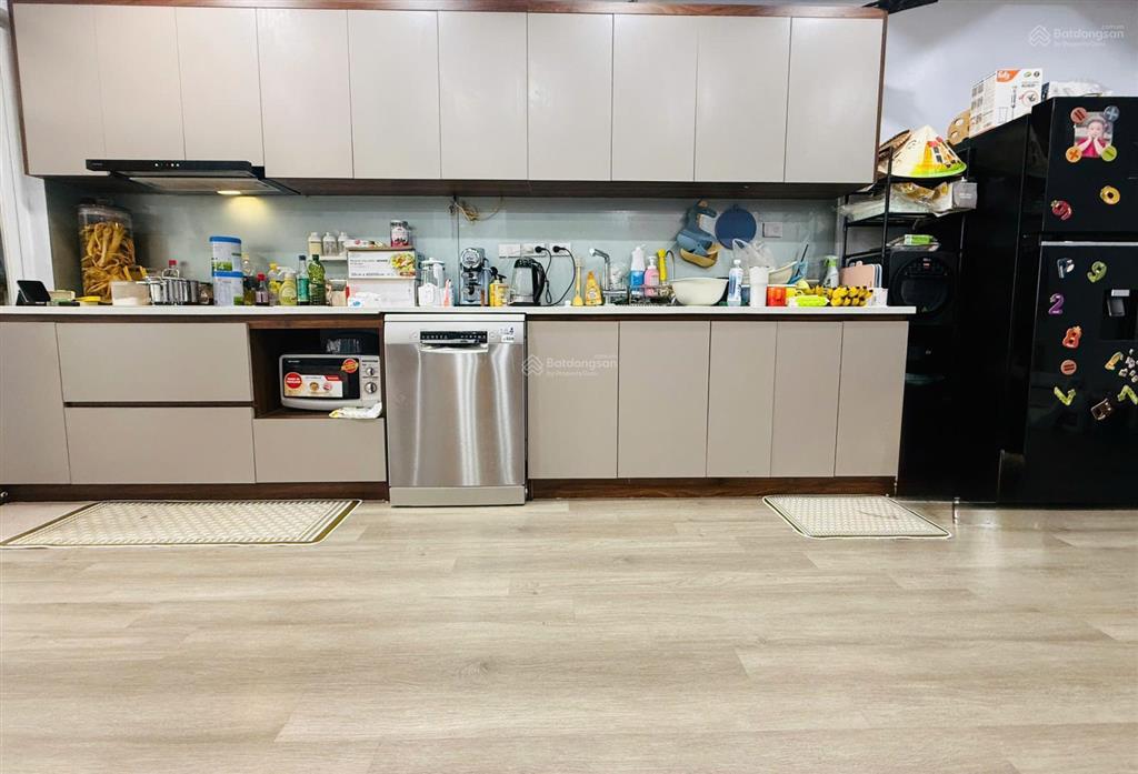 Bán gấp căn 2 phòng ngủ 49m2 đầy đủ nội thất giá chỉ 2,9 tỷ tại ruby city với tiện ích ngập tràn