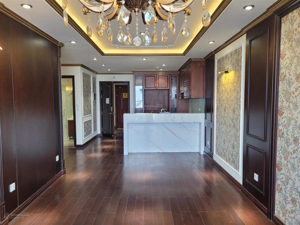 Bán căn góc 3 phòng ngủ 82m2 full nội thất cao cấp giá chỉ 7,9 tỷ tại hc golden city