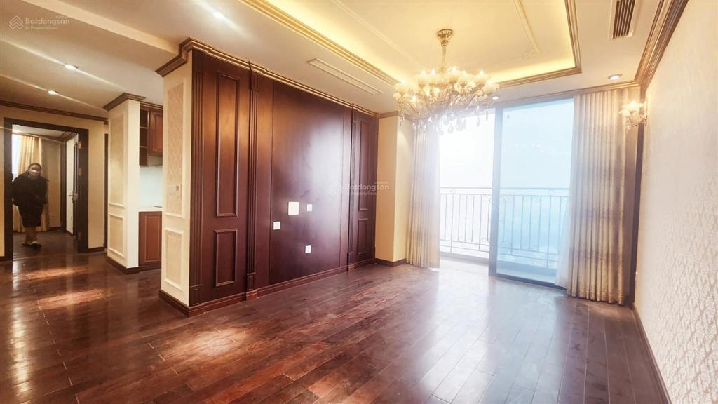 Cho thuê căn góc 3 phòng ngủ 120m2 full nội thất cao cấp tại hc golden city giá chỉ 21 triệu/ tháng