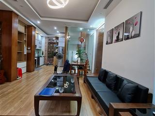 Chính chủ gia đình em bán biệt thự 102m2 phân lô phi công hoàng văn thái, ô tô tránh đỗ, 26 tỷ