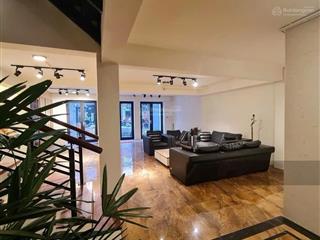 Bán biệt thự vip 148m2 đỗ nhuận, 7 tầng thang máy, sát công viên hòa bình, ngoại giao đoàn, 40,5tỷ