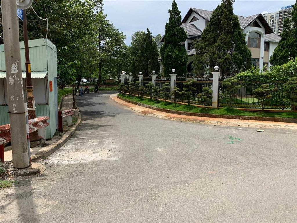 Siêu thị đất nền gửi bán đất nền dự án đh bách khoa, phú hữu quận 9 sổ đỏ vị trí tốt đầu tư