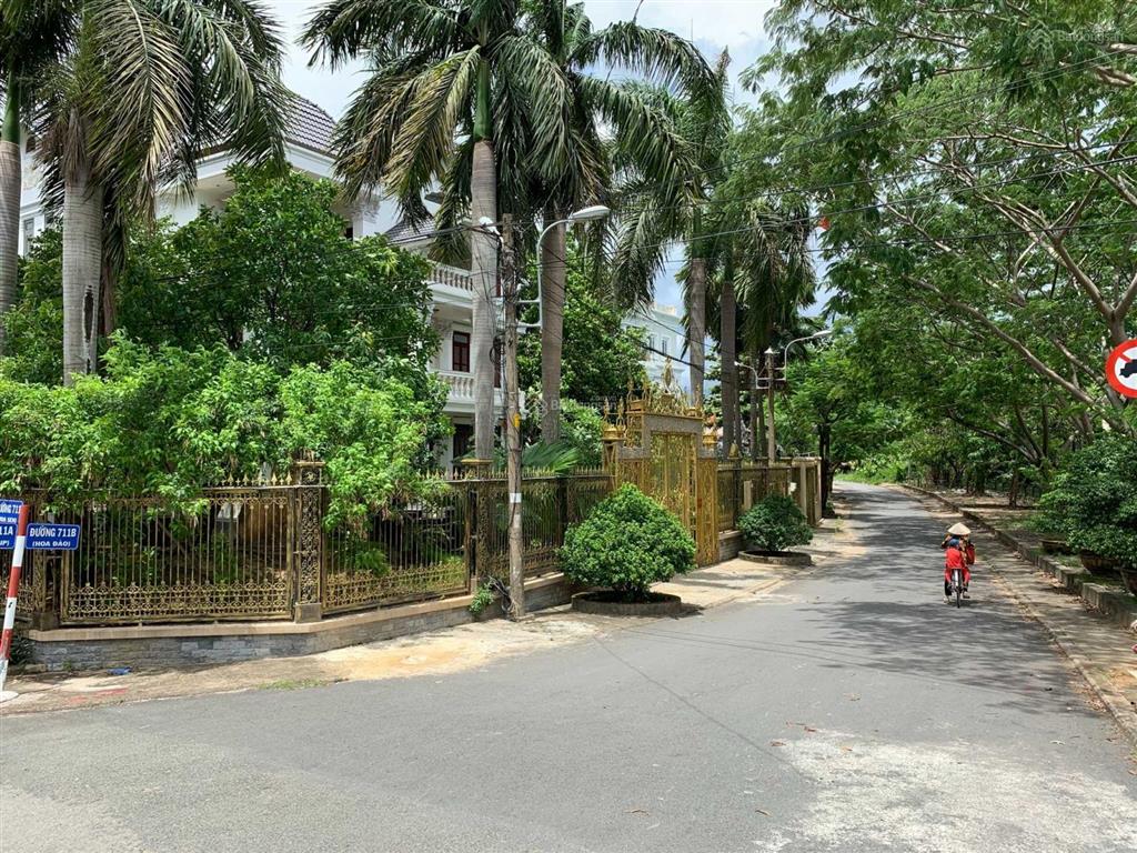Siêu thị đất nền gửi bán đất nền dự án đh bách khoa, phú hữu quận 9 sổ đỏ vị trí tốt đầu tư