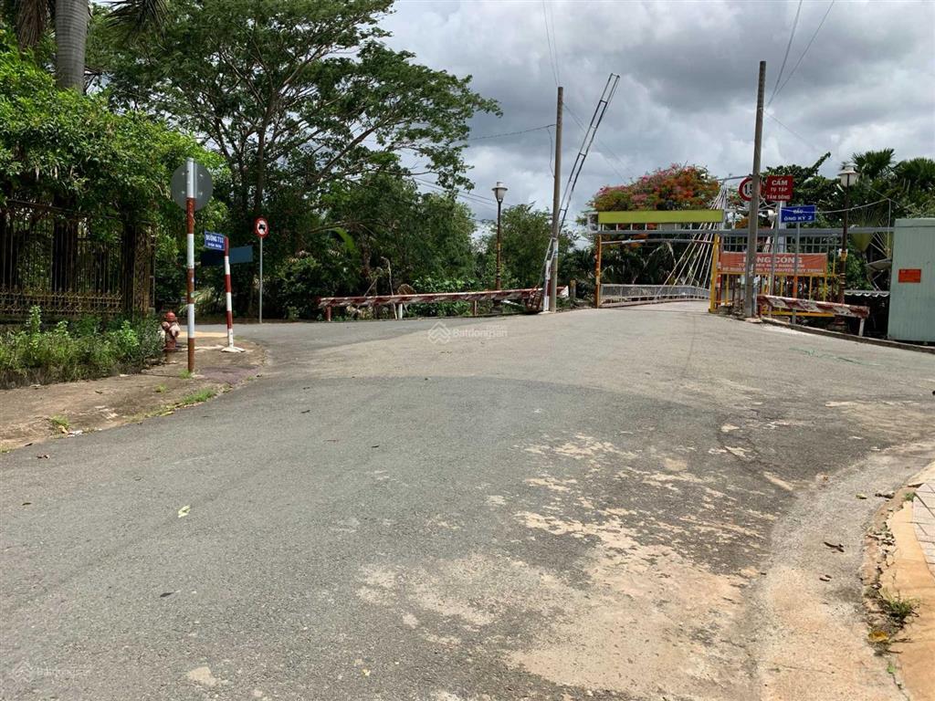 Cần bán nền biệt thự khu dân cư đại học bách khoa đã sổ đỏ vị trí giáp quận 2 phú hữu, quận 9