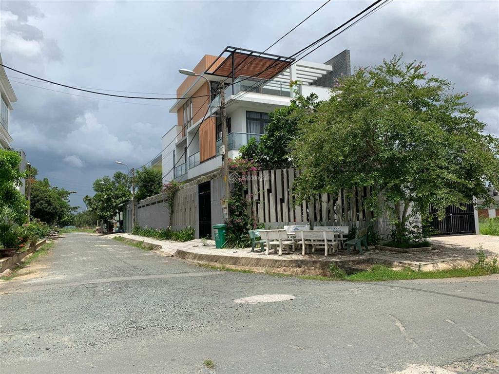 Cần bán nền biệt thự khu dân cư đại học bách khoa đã sổ đỏ vị trí giáp quận 2 phú hữu, quận 9