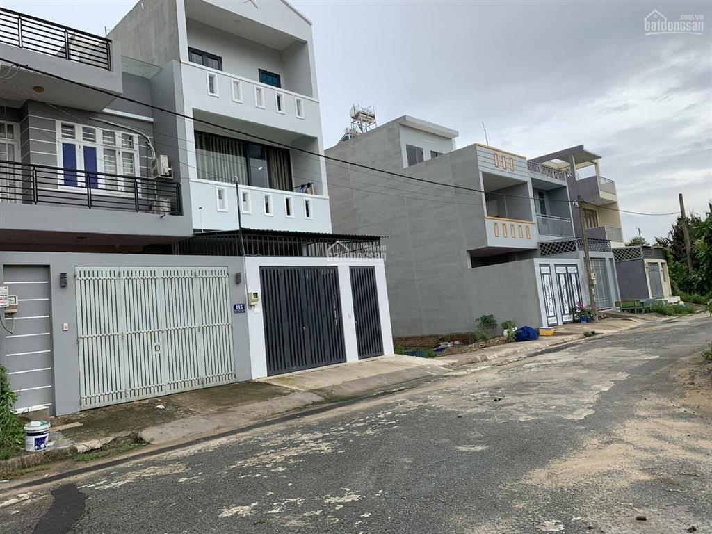 Chính chủ cần tiền bán nhanh nền đất dự án cty đông dương đường bưng ông thoàn phú hữu 100m2