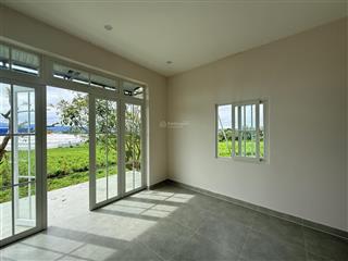 Nhà 02 phòng ngủ mới dọn ở ngay  cách sân bay liên khương 5km nhánh quốc lộ 20
