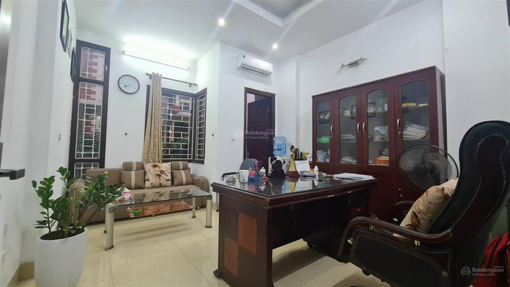 Chính chủ cho thuê 02 phòng đẹp để ở trọ, làm vp, phố phạm tuấn tài, quận cầu giấy, chỉ 3 triệu