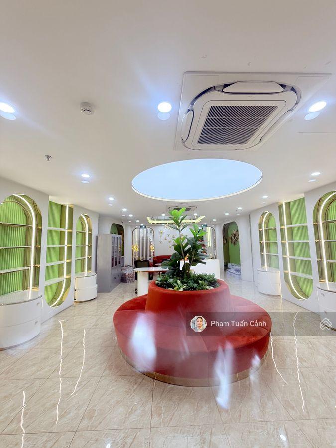 Siêu phẩm
tòa nhà lê đức thọ , nam từ liêm dt 155m x9 tầng, mt 6m
giá 70 tỷ