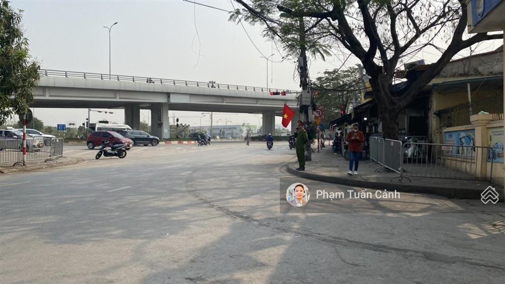 Đầu tư cực đỉnh
bán nhanh nhà mặt phố cầu cốc, nam từ liêm dt 345m x3 tầng,mt 12m lôgóc. hơn 60 tỷ