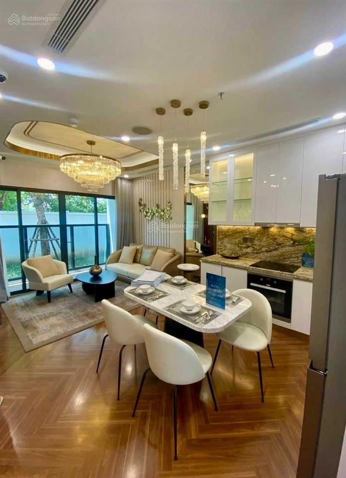 Bán gấp căn góc 3pn 105m2 tầng trung giá 6,3 tỷ bao phí  0978 802 ***