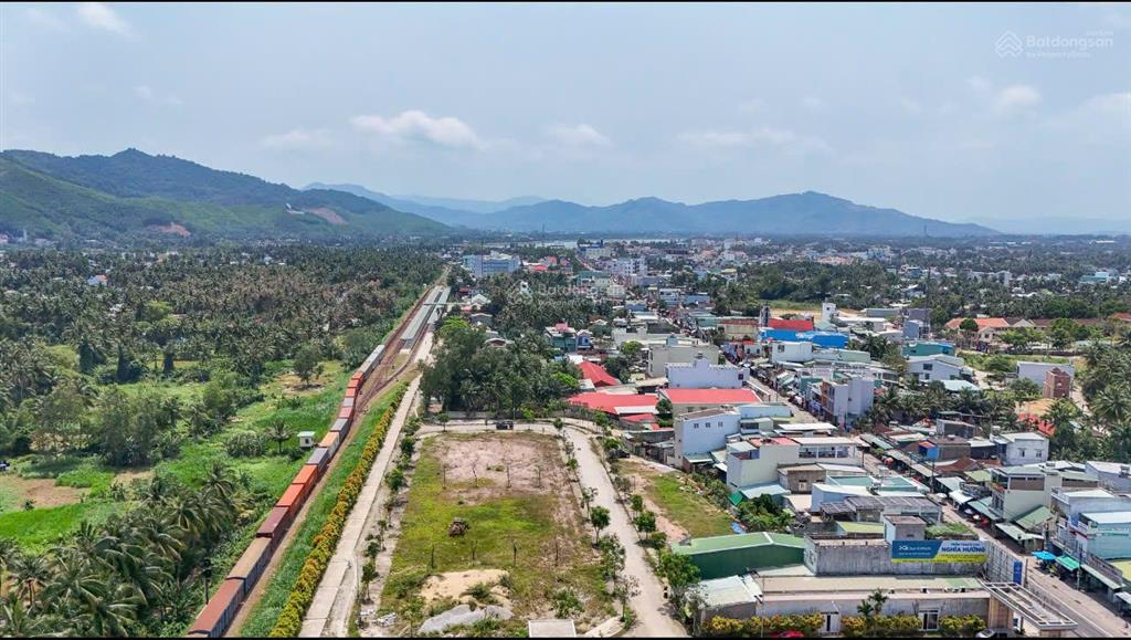 Chỉ 1,2 tỷ có ngay đất nền thị xã hoài nhơn  giá gốc từ cđt  sổ có sẵn