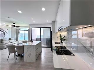 Kiều trinh  3702 đừng để lạc mất cực phẩm 2 ngủ luxury toà 2b 2pn view biển đẹp