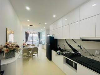 Kiều trinh  3928 view kề biển đẹp dành cho khách thích căn hộ tầng cao