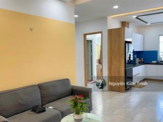 Kiều trinh  1222 căn hộ view đông nam  tầng trung thoáng mát. dt 70.56m2 rộng rãi