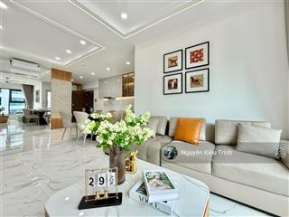 Kiều trinh 3716 căn góc 3pn 89m view biển siêu đẹp giá chỉ 4,750 tỷ