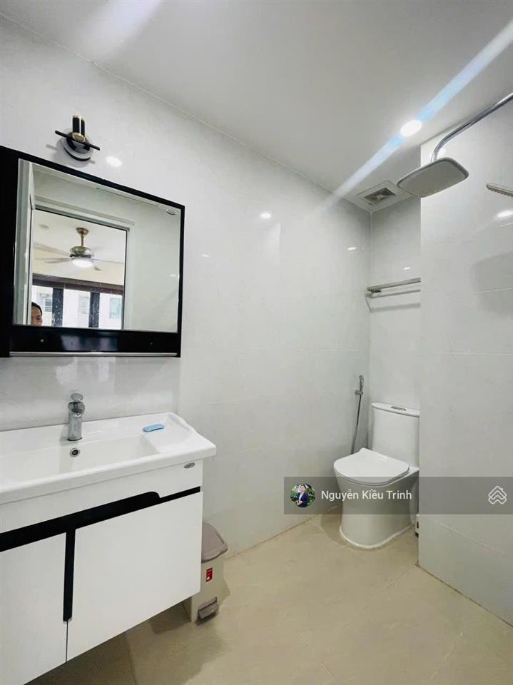 Kiều trinh bán căn hộ 3 phòng ngủ hàng hiếm view biển đông nam toà oc3