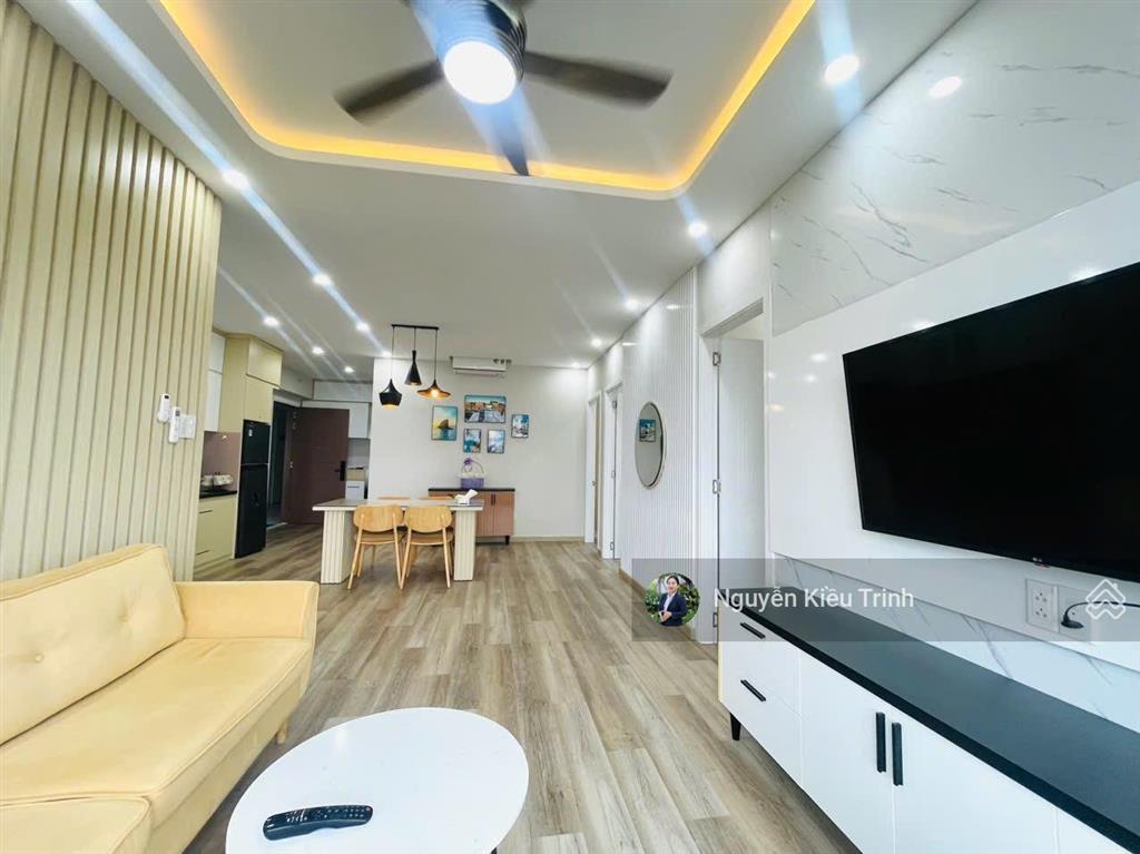 Kiều trinh bán căn hộ 3 phòng ngủ hàng hiếm view biển đông nam toà oc3