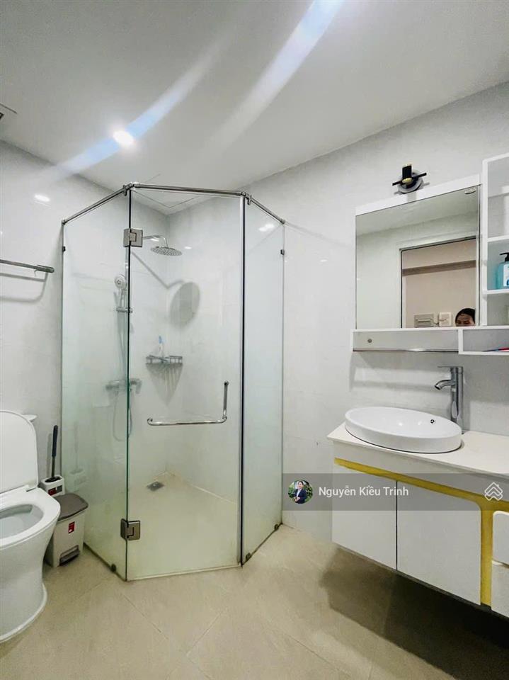 Kiều trinh bán căn hộ 3 phòng ngủ hàng hiếm view biển đông nam toà oc3