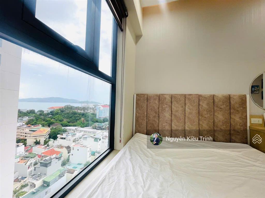 Kiều trinh bán căn hộ 3 phòng ngủ hàng hiếm view biển đông nam toà oc3