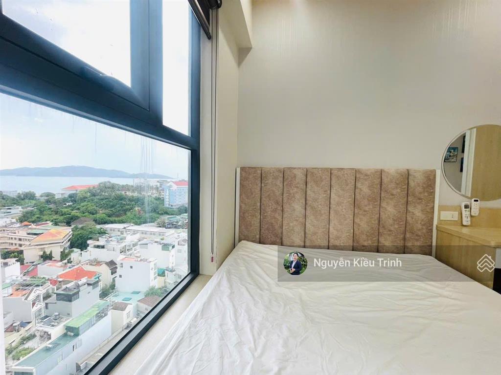 Kiều trinh bán căn hộ 3 phòng ngủ hàng hiếm view biển đông nam toà oc3