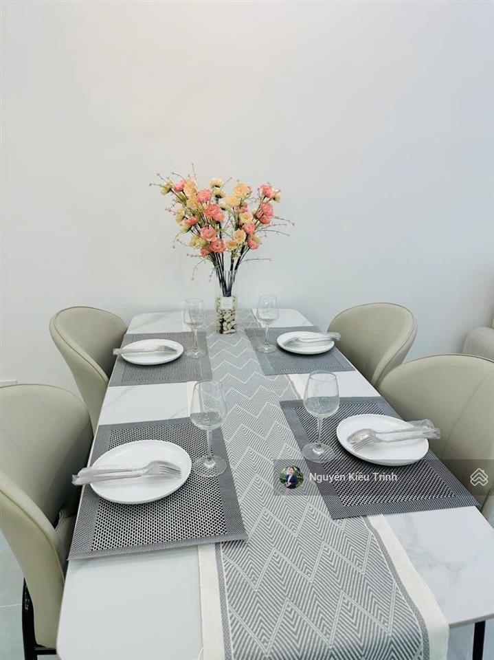 Kiều trinh  1722 bán căn hộ view xéo biển giá tốt hiếm có