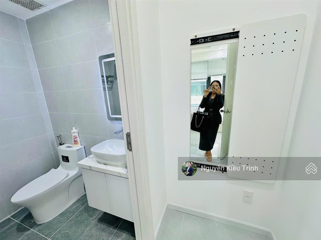 Kiều trinh  1722 bán căn hộ view xéo biển giá tốt hiếm có