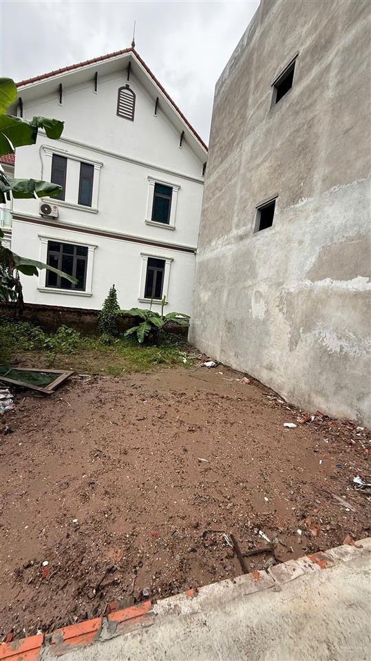 Chính chủ cần bán lô đất gần 40m ở phụng châu, chương mỹ, ô tô đỗ gần, giá 2.8 tỷ. 0965 730 ***