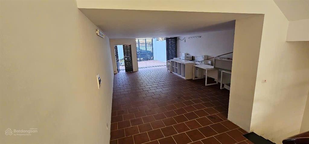 Bán nhà mặt phố an dương vương  tây hồ 120m2, mt 6m, 5t vỉa hè ô tô tránh kinh doanh