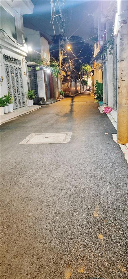 Bán nhà hxh 70m2/4 tầng  8.4 tỷ, hoàng hoa thám, bình thạnh
