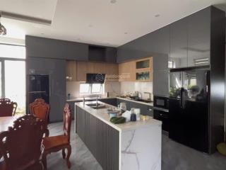 Biệt thự vip  695m2 thổ cư  gần bãi tắm sơn thủy