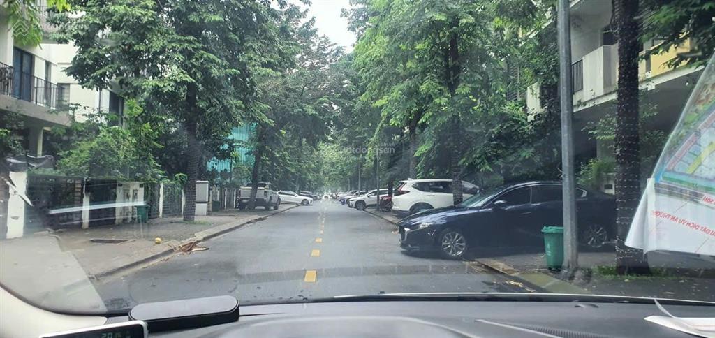 [hiếm] biệt thự song lập căn góc 3 mặt thoáng  130m2, nhỉnh 27 tỷ  rẻ nhất vinhomes thăng long!