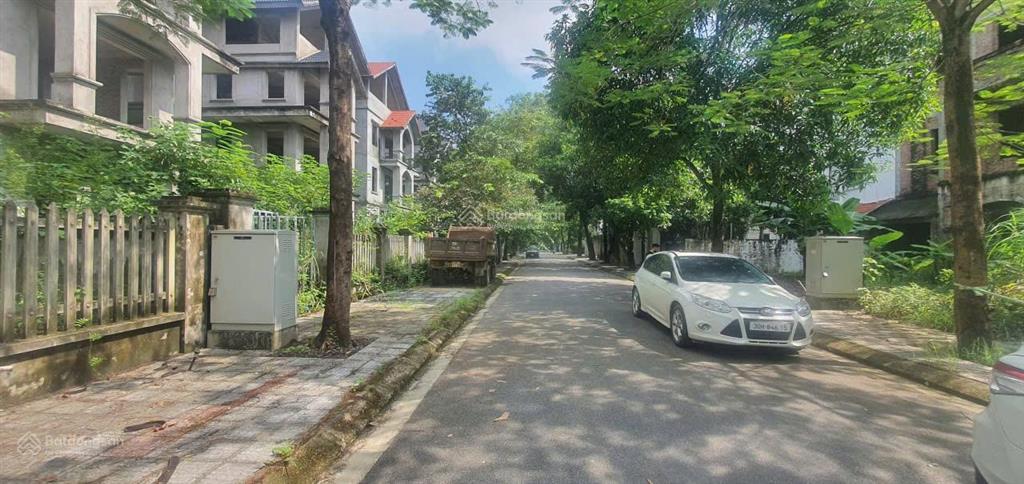 [ngộp bank] chủ nhà cần bán nhanh biệt thự phương viên 255m2, chỉ 130triệu/m2  rẻ nhất mailand