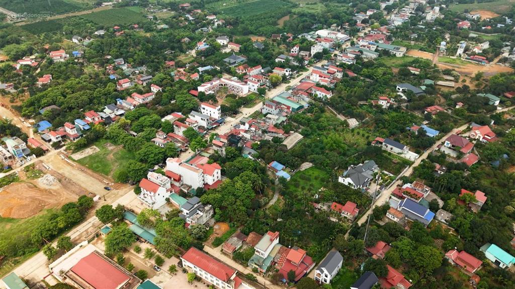 Giá rẻ 600triệu đất sổ đỏ thổ cư tt ba hàng đồi giáp hà nội ql21 oto vào đất gần kcn, dự án utopia