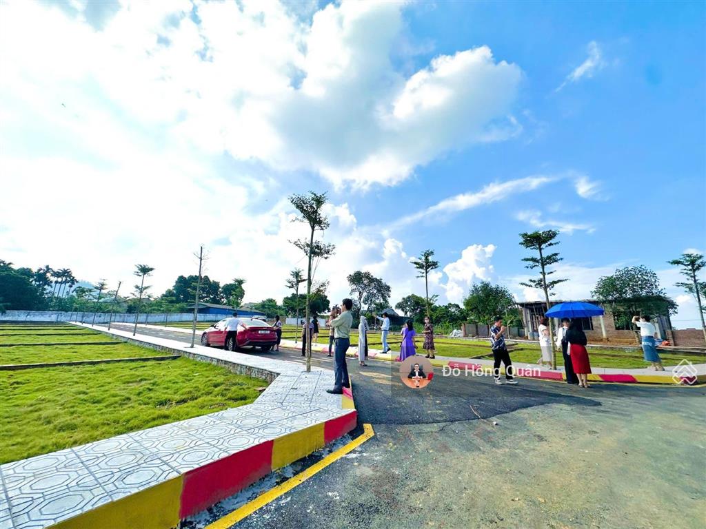 Hàng hiếm vip phú cát lô góc 2tỷ8/100m2 bao sổ full thổ cư cnc hòa lạc, gần chợ, ql21,2 oto vào đất