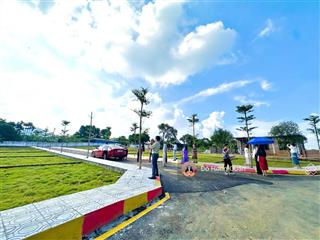 3 lô suất ngoại giao hơn 2tỷ full thổ cư mt 6m hoà thạch quốc oai,gần chợ ql21,đối diện dự án 159ha