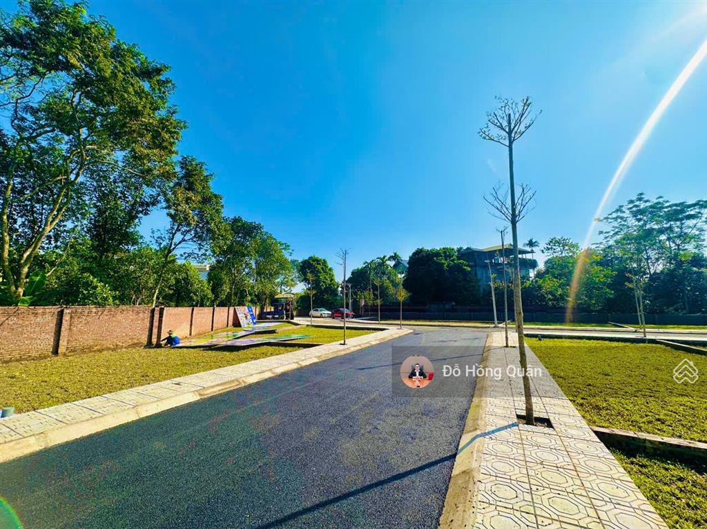 4 tỷ đất trung tâm cnc hoà lạc 100m2 thổ cư mt 6m thôn 7 phú cátquốc oai gần metro city, fpt,đhqg