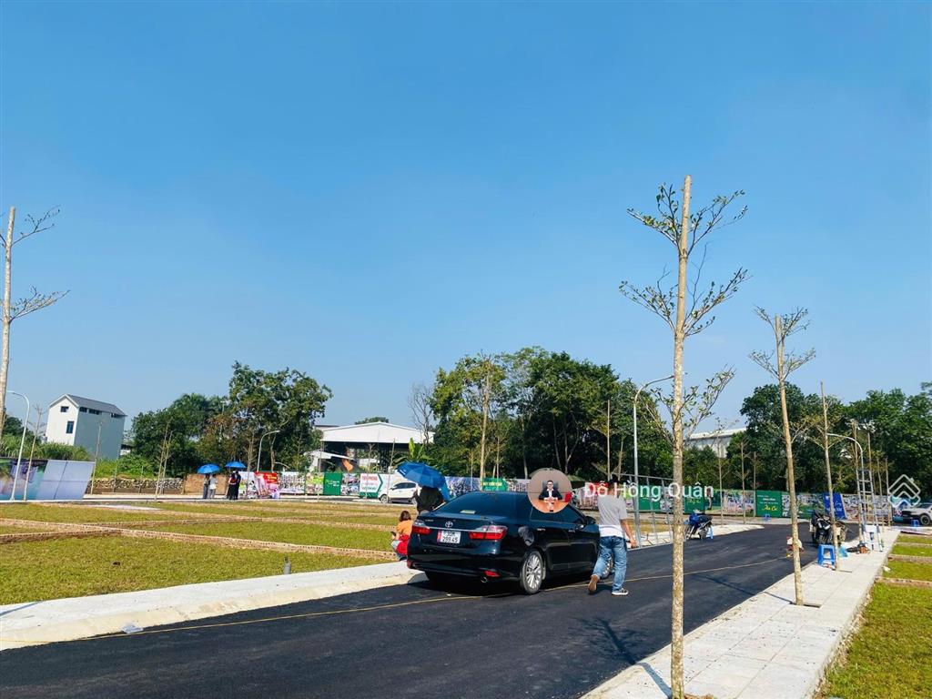 Siêu phẩm 28 lô cầu vai réophú cátlõi cnc hoà lạc cách metro city 2 phút lái xe giá 4 tỷ bao sổ