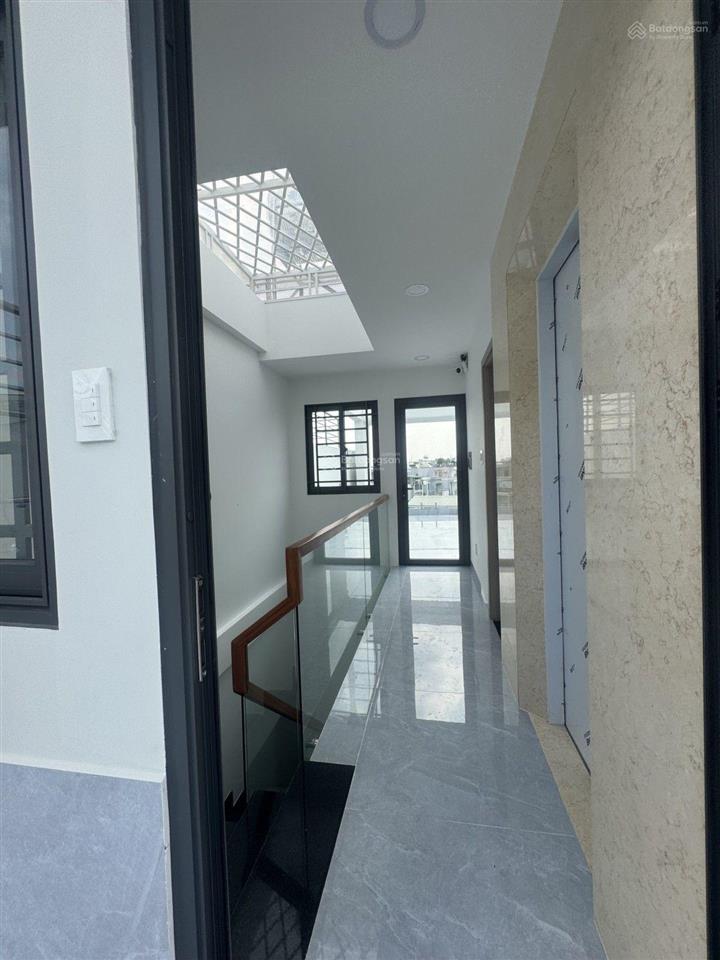 Quận 6, mặt tiền kinh doanh, cạnh chợ, nhà mới, full nt, thang máy, 5 tầng