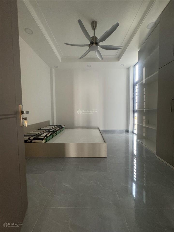 Quận 6, mặt tiền kinh doanh, cạnh chợ, nhà mới, full nt, thang máy, 5 tầng