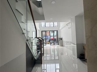 Quận 6, mặt tiền kinh doanh, cạnh chợ, nhà mới, full nt, thang máy, 5 tầng